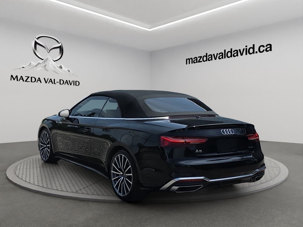 Audi A5 cabriolet Progressiv 45 TFSI quattro, S-LINE, Navigation, Détecteur d'angles morts 2023 Noir Val-David - photo #18