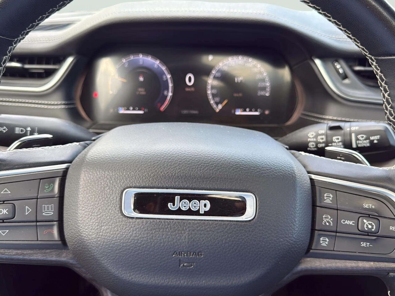JEEP GRAND CHEROKEE LIMITED Limited 4x4 2022 Gris Gatineau - photo #9