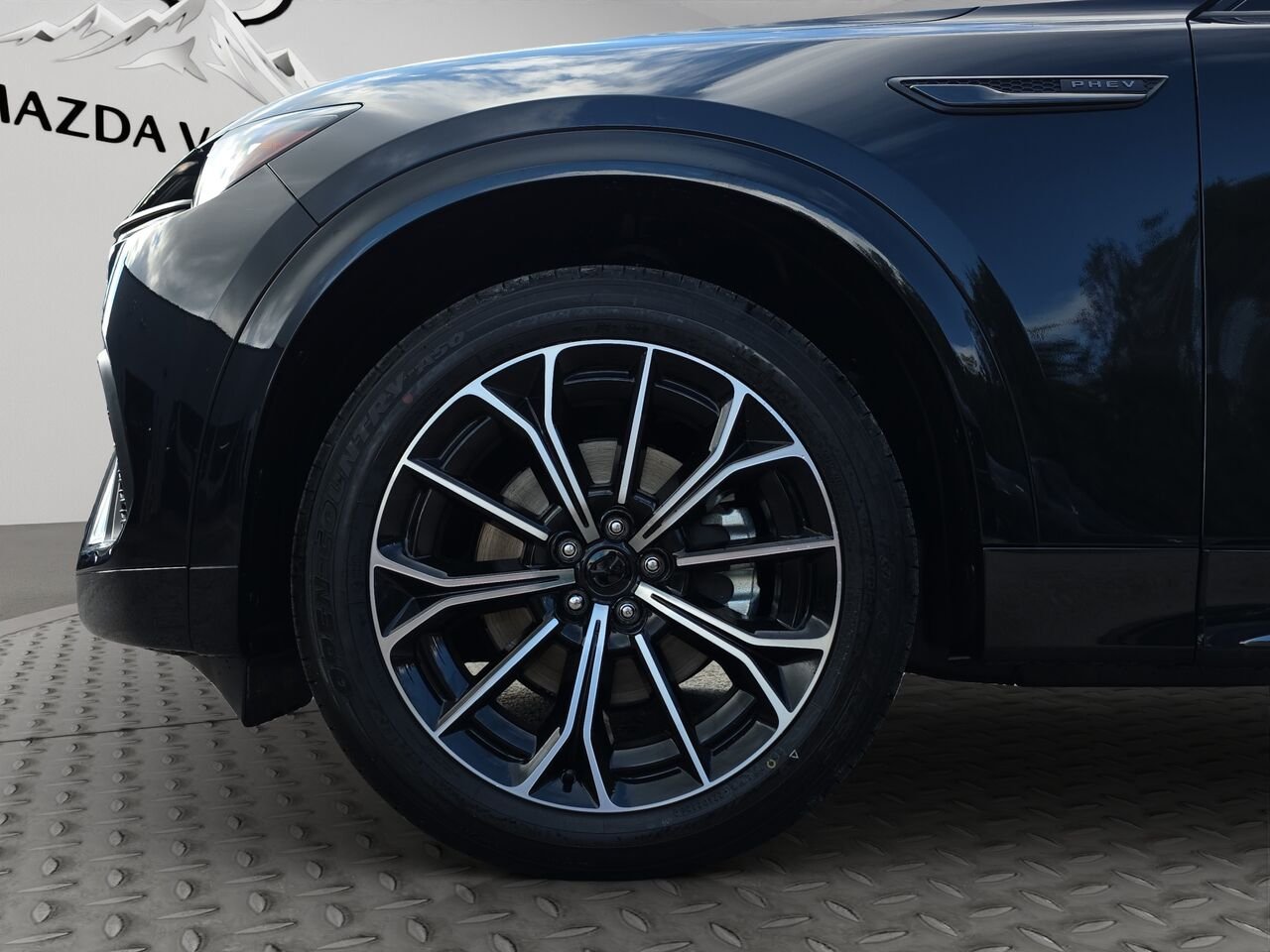 2026 Mazda CX-70 PHEV Signature TI Jet Black Mica Val-David - photo #31