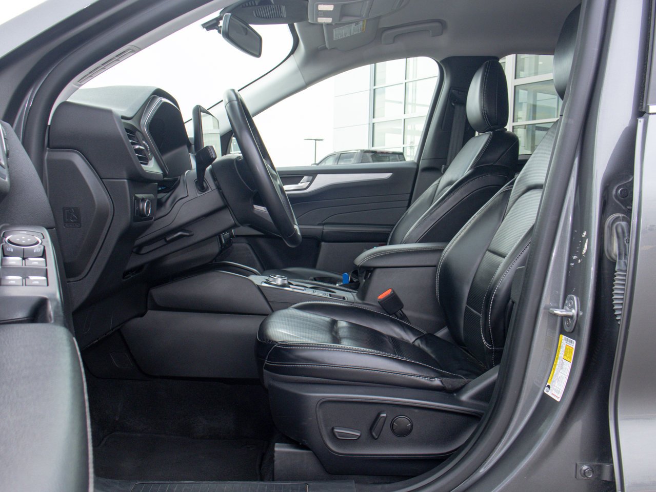 2024 Ford Escape Platinum AWD Grey Sherwood Park - photo #17