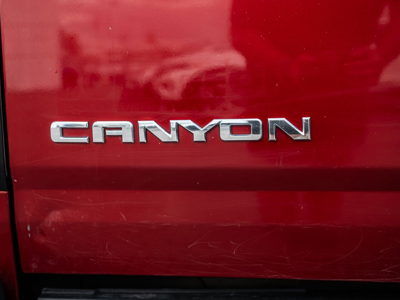 2016 GMC Canyon Red Sainte-Julienne - photo #5