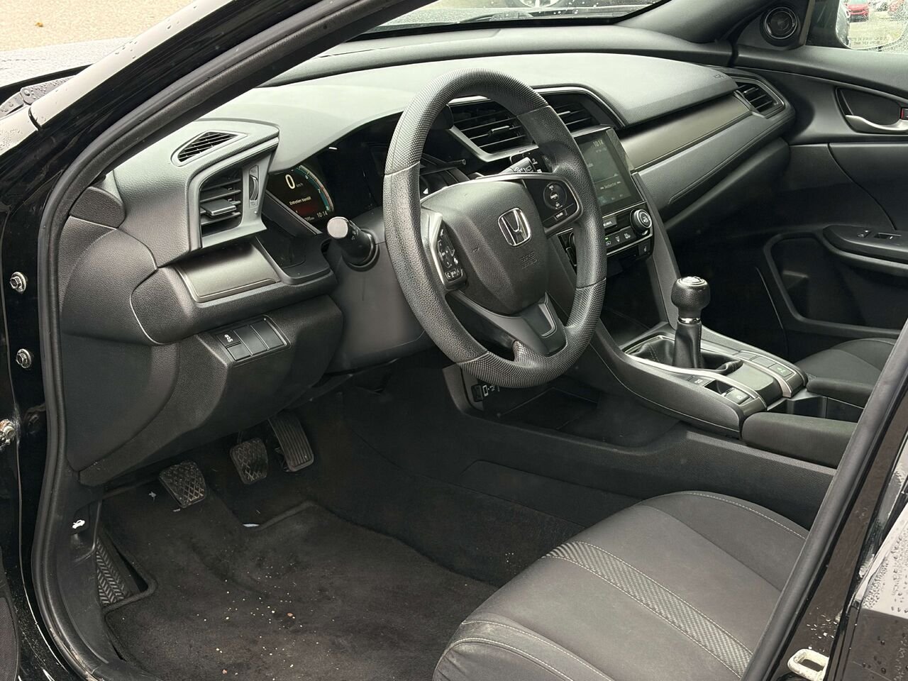 Honda Civic LX 2018 Noir Gatineau - photo #10