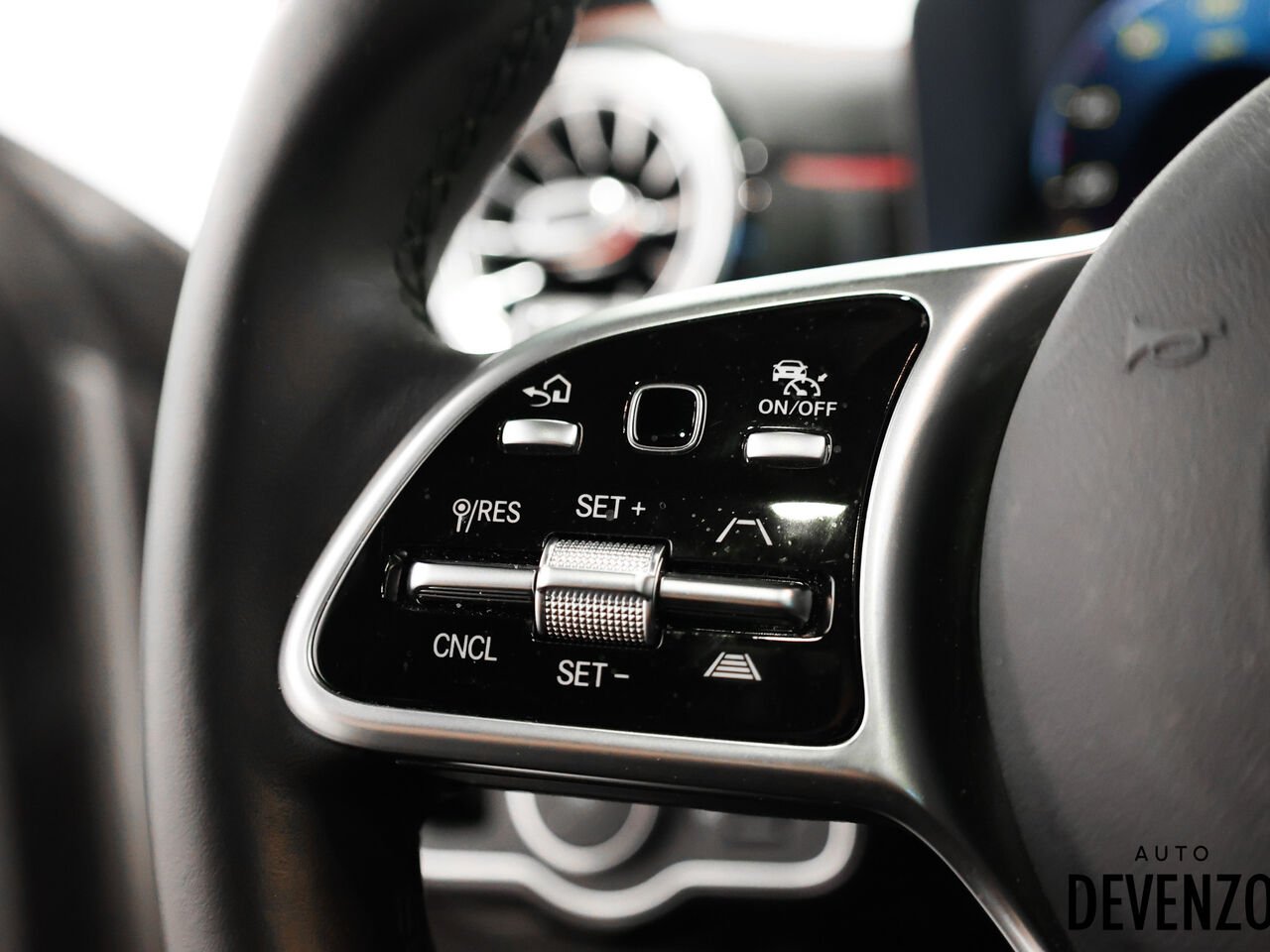 2021 Mercedes-Benz CLA Grey Saint-Eustache - photo #17