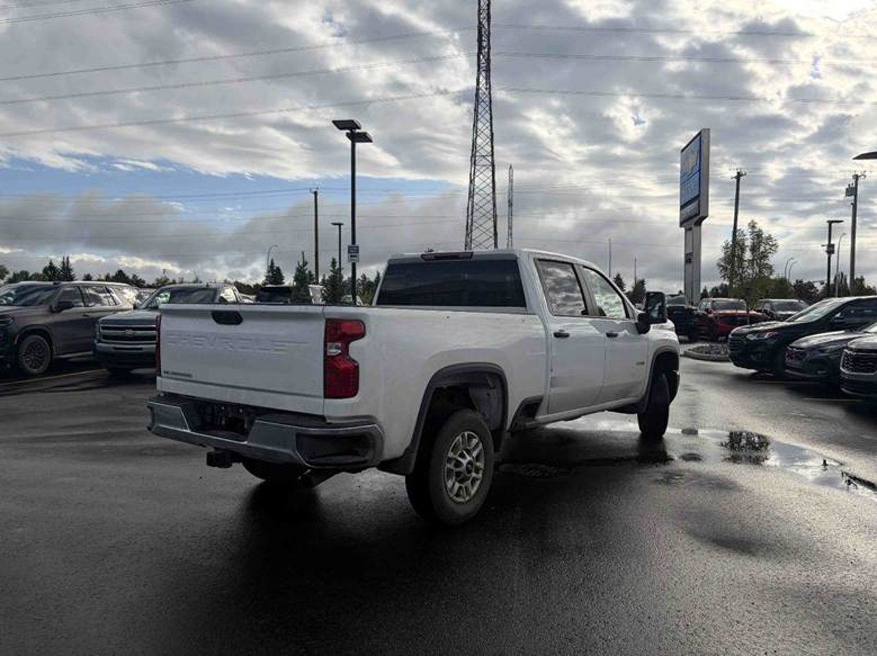 2025 Chevrolet Silverado 2500HD 4WD Crew Cab 159 Work Truck White Sherwood Park - photo #4