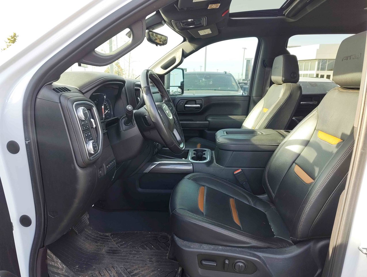 2021 GMC Sierra 3500HD 4WD Crew Cab 159 AT4 White Sherwood Park - photo #7
