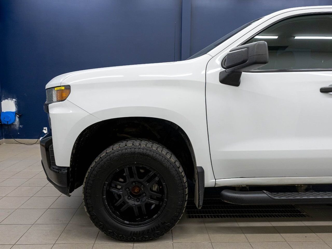 Chevrolet Silverado 1500 CUSTOM TRAIL BOSS CREW V8 4X4 *GR. REMORQ* CARPLAY 2019 Blanc Saint-Jérôme - photo #29
