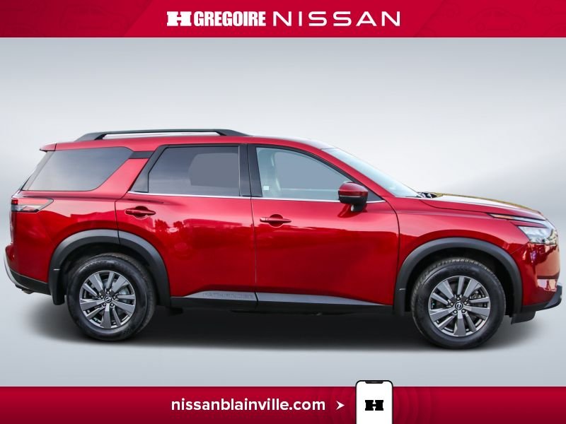 2024 Nissan Pathfinder Red Laval - photo #10