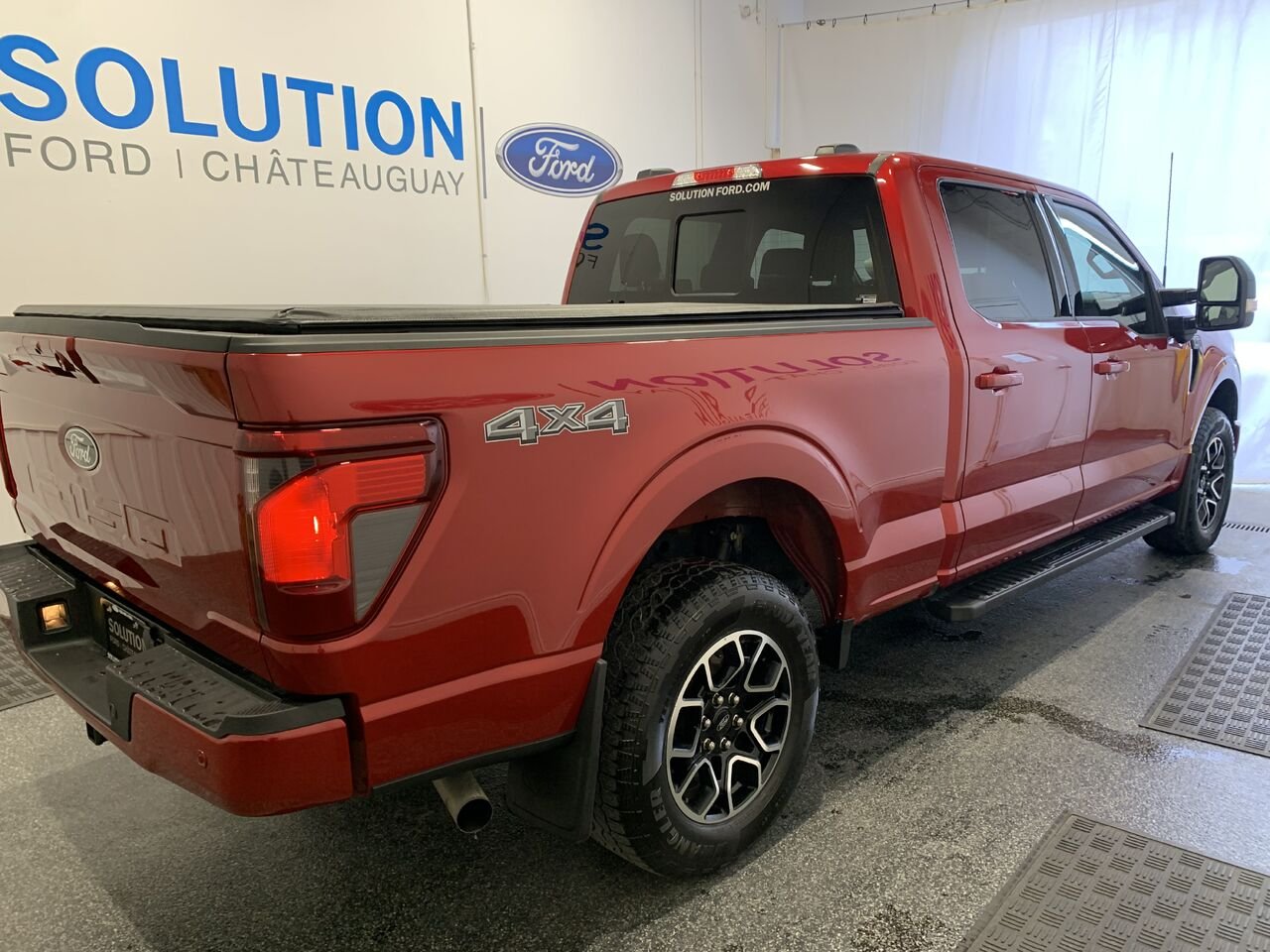 Ford F-150 F150 XLT 302A SPORT NAV REG VIT ADAPT 2024 Rouge Châteauguay - photo #8