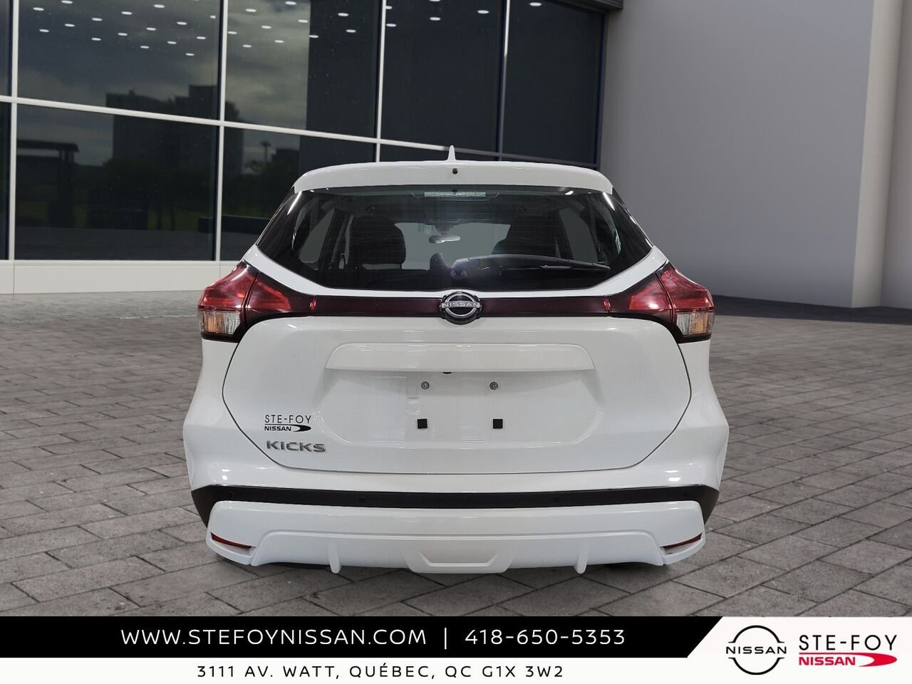2025 Nissan KICKS PLAY S TA Grey Ste-Foy - photo #2