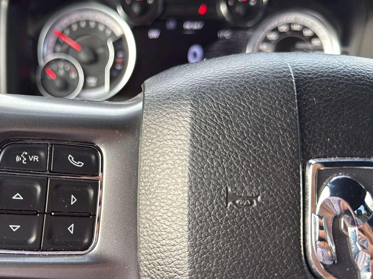 Ram 1500 Warlock 2022 Noir Gatineau - photo #10