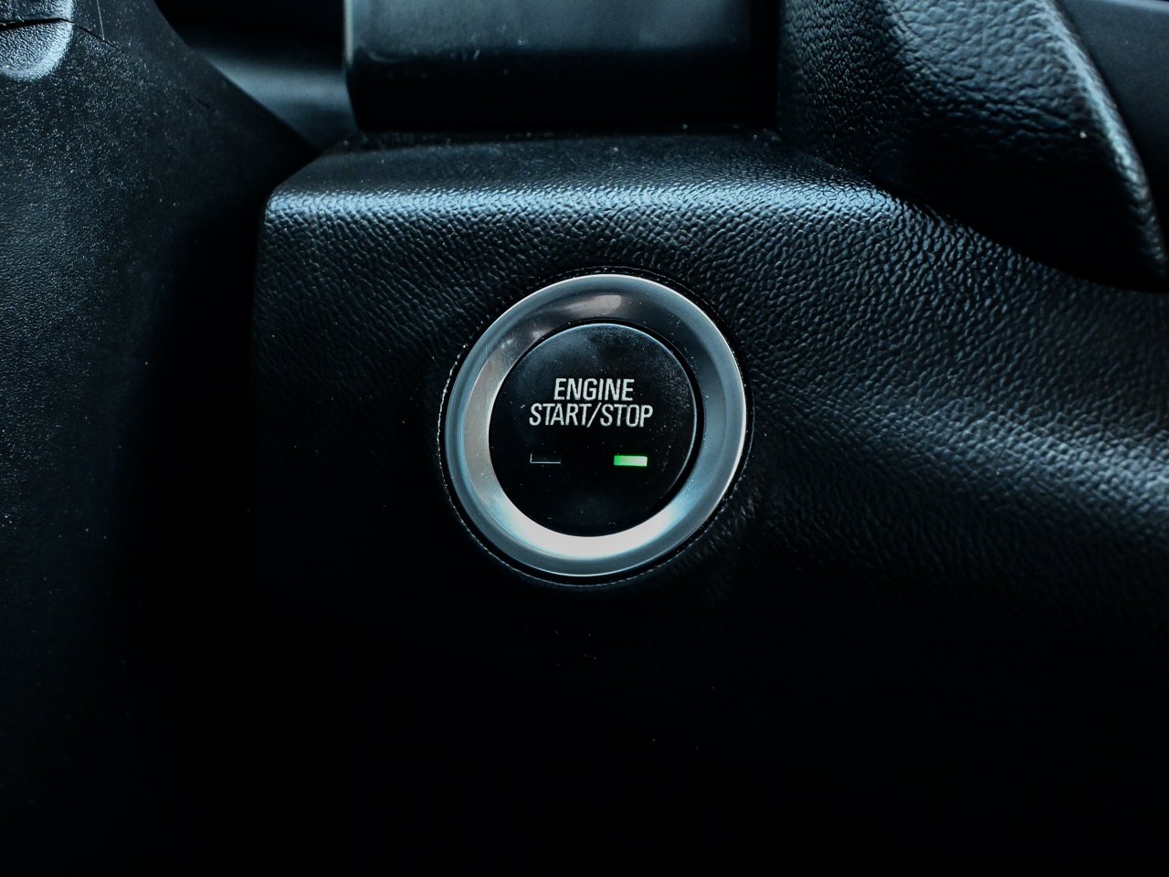 2022 GMC Terrain AWD 4dr AT4 White Sherwood Park - photo #25