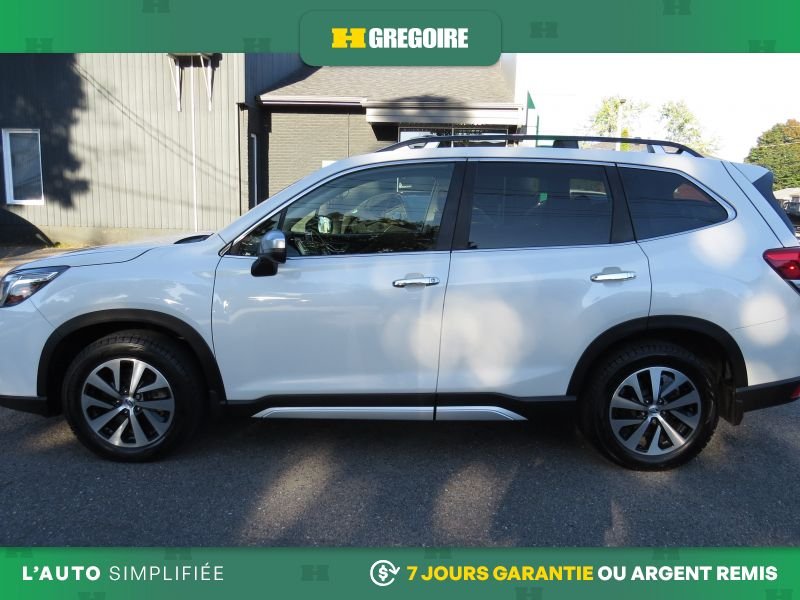 2019 Subaru Forester White Saint-Eustache - photo #4