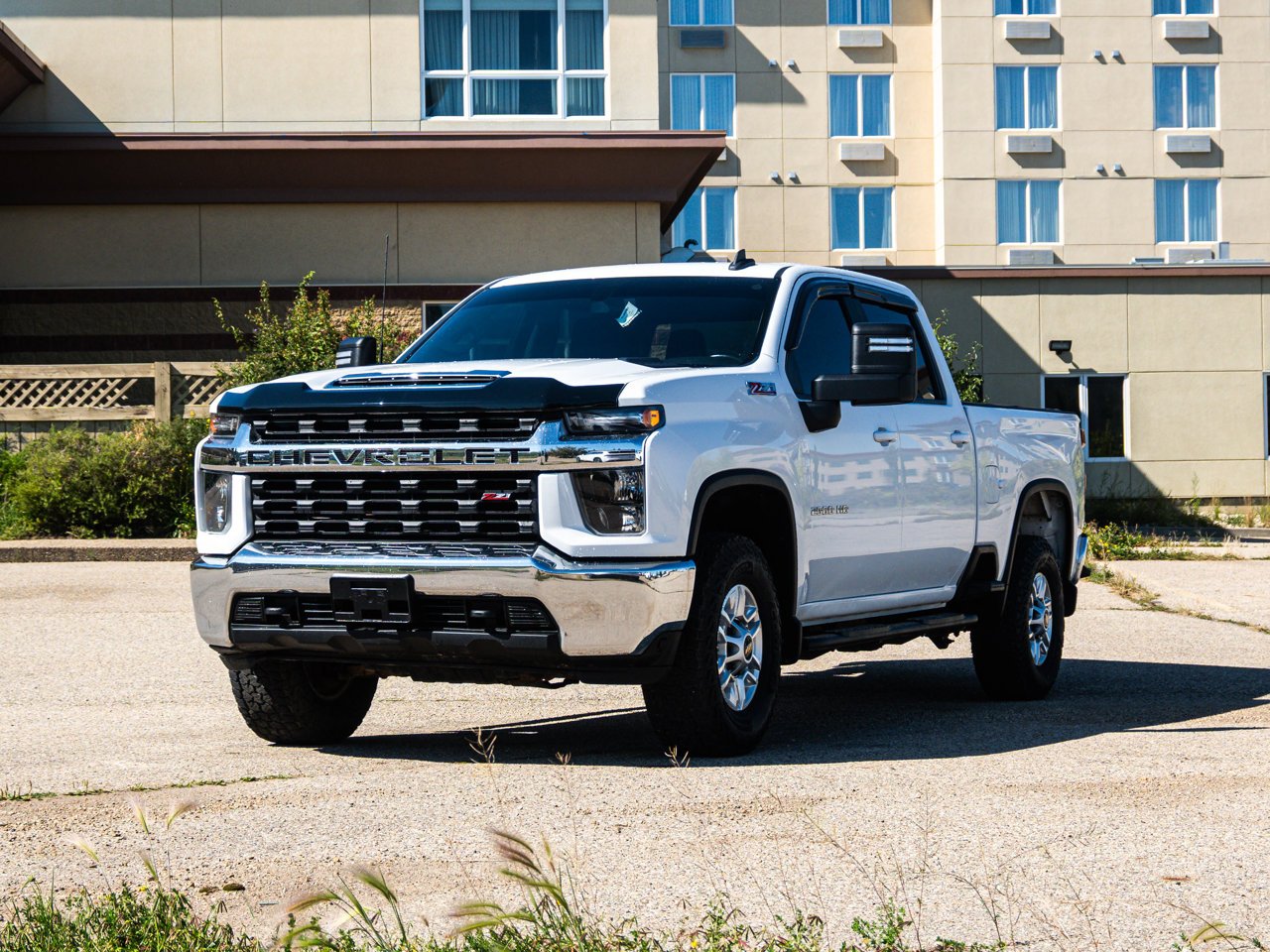 2021 Chevrolet Silverado 2500HD 4WD Crew Cab 159 LT White Sherwood Park - photo #9