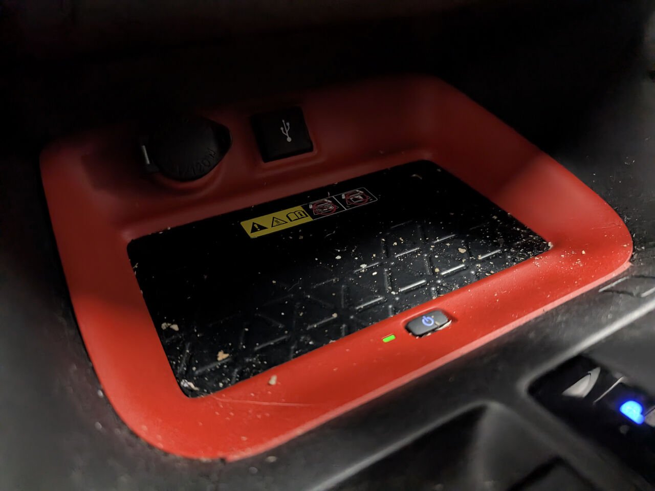 Toyota RAV4 Trail OFFROAD/SIÈGES CHAUFFANTS/TOIT OUVRANT/VOLANT CHAUFFANT/AC BIZONE 2022 Noir minuit métallisé Sherbrooke - photo #20