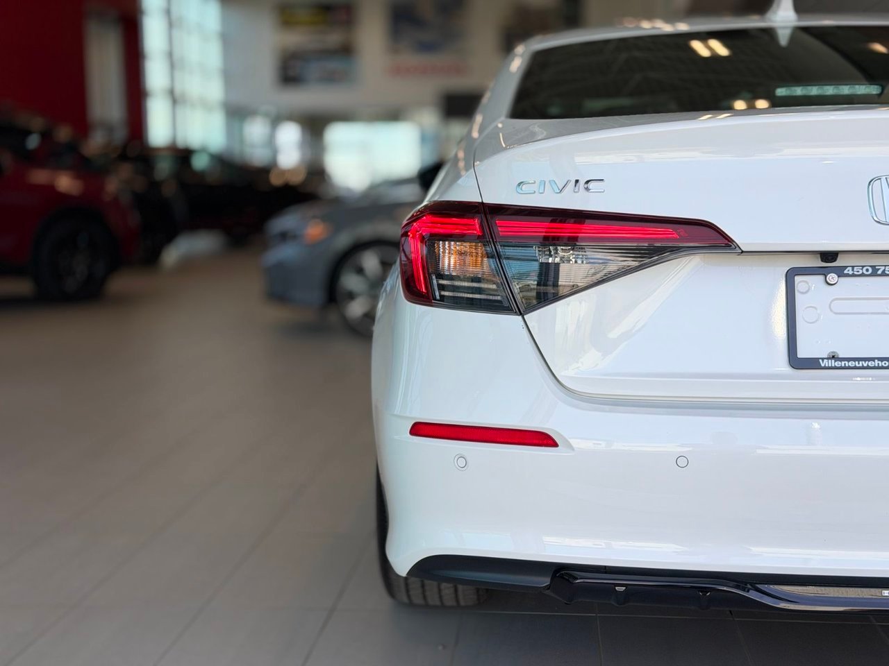 2025 Honda Civic Sedan Hybrid White Notre-Dame-des-Prairies - photo #12