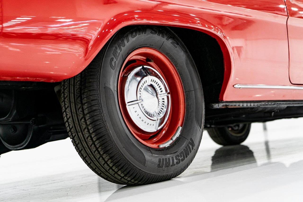 Chevrolet Biscayne Unrestored nearly all original parts 1962 Rouge Montréal - photo #5
