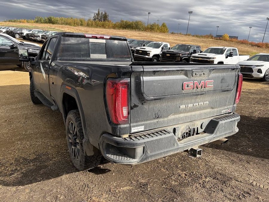 2023 GMC Sierra 2500HD AT4 Preferred 6.6L Gas | Sunroof Black