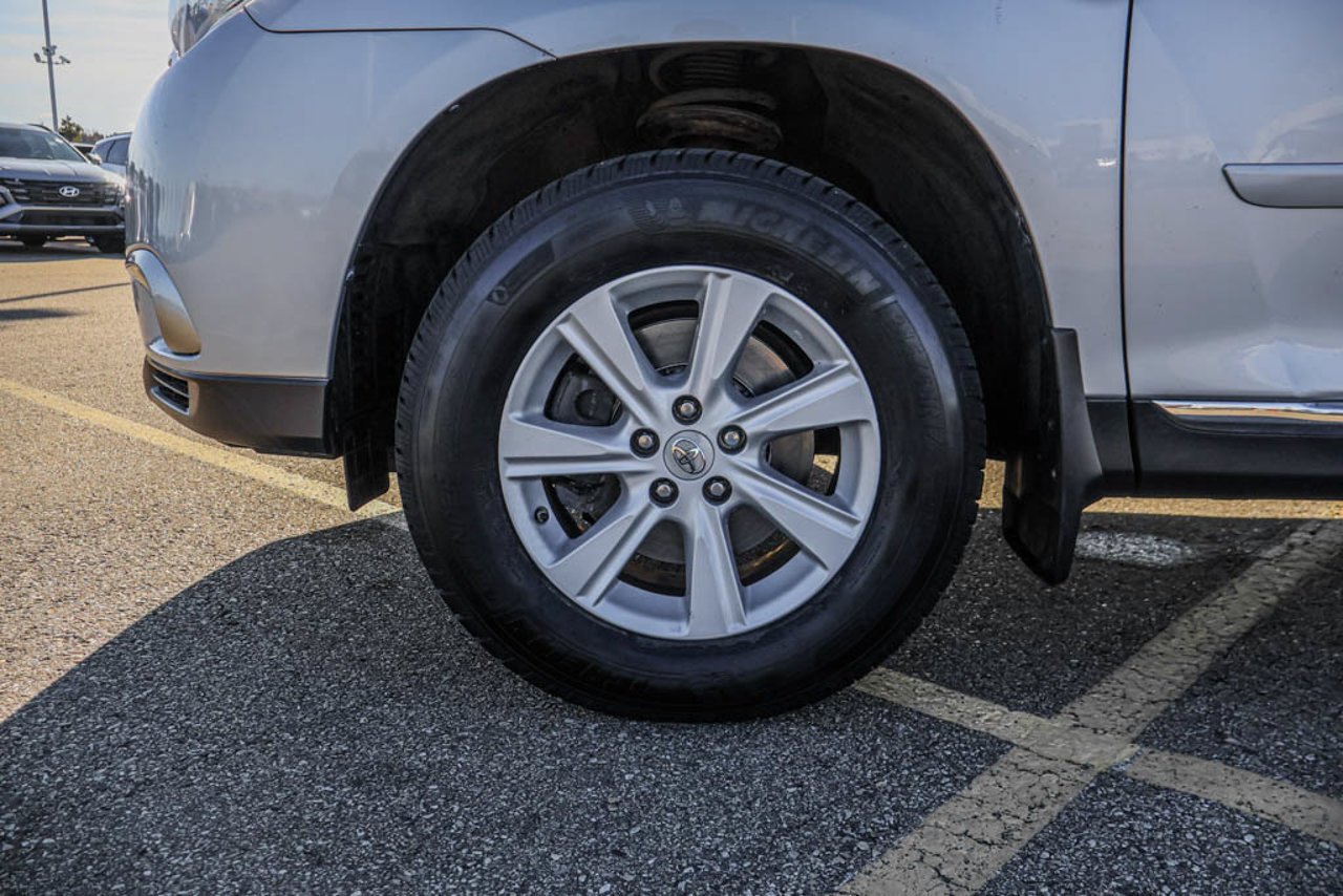 2012 Toyota Highlander 4WD 4dr Grey Sherwood Park - photo #12