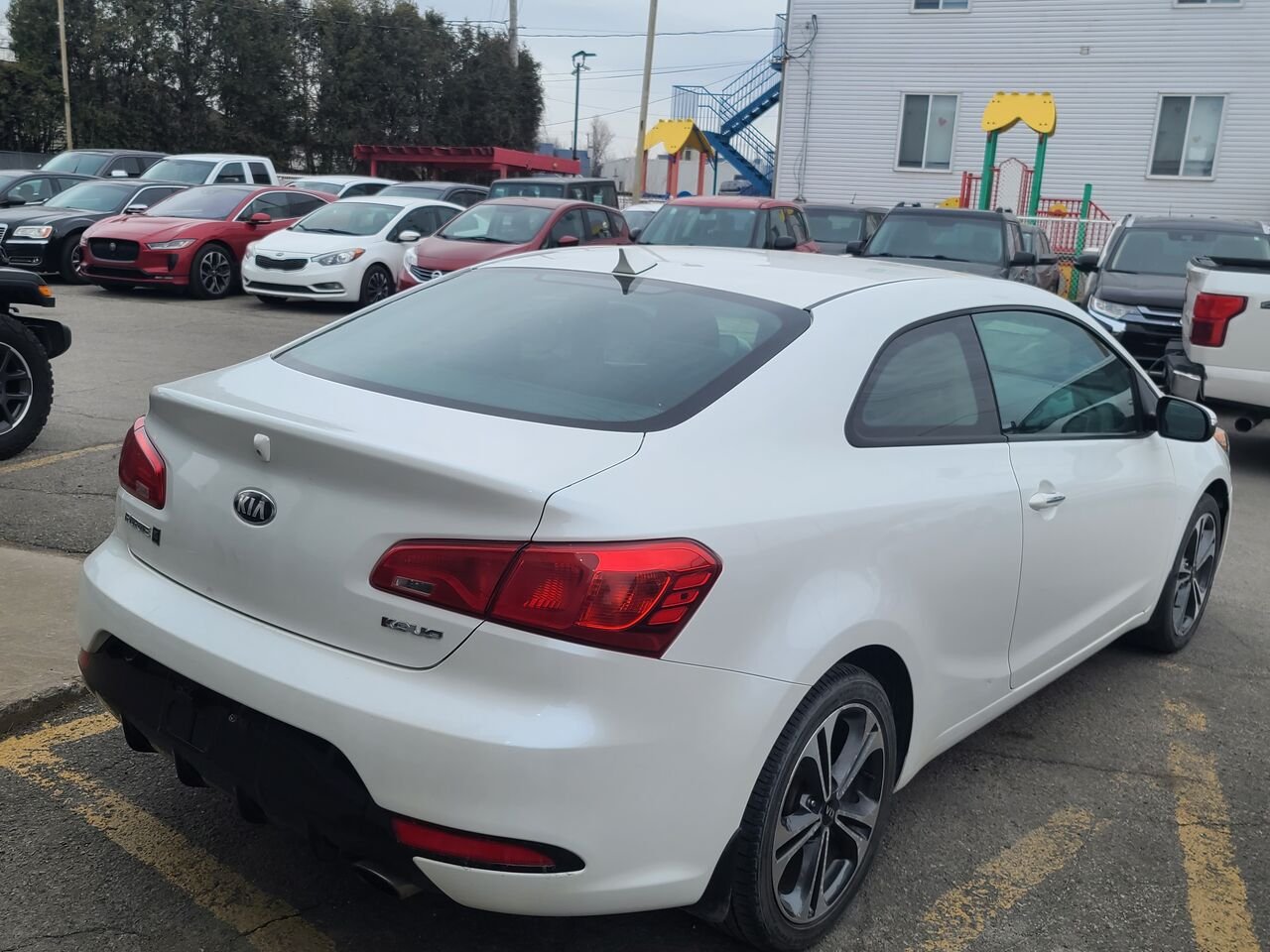 2014 Kia Forte Koup White  - photo #5
