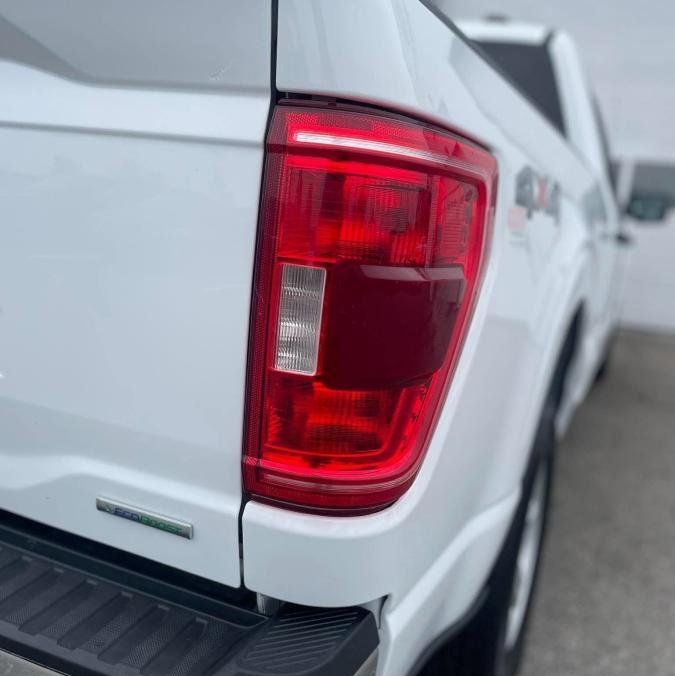Ford F-150 XLT cabine SuperCrew 4RM caisse de 6,5 pi - 3,5 ECOBOOST - PROPRE - BAS KILOMÉTRAGE 2022 Blanc
