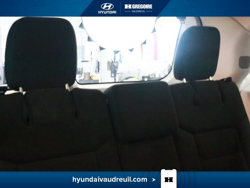 2018 Dodge GR Caravan Red Laval - photo #30