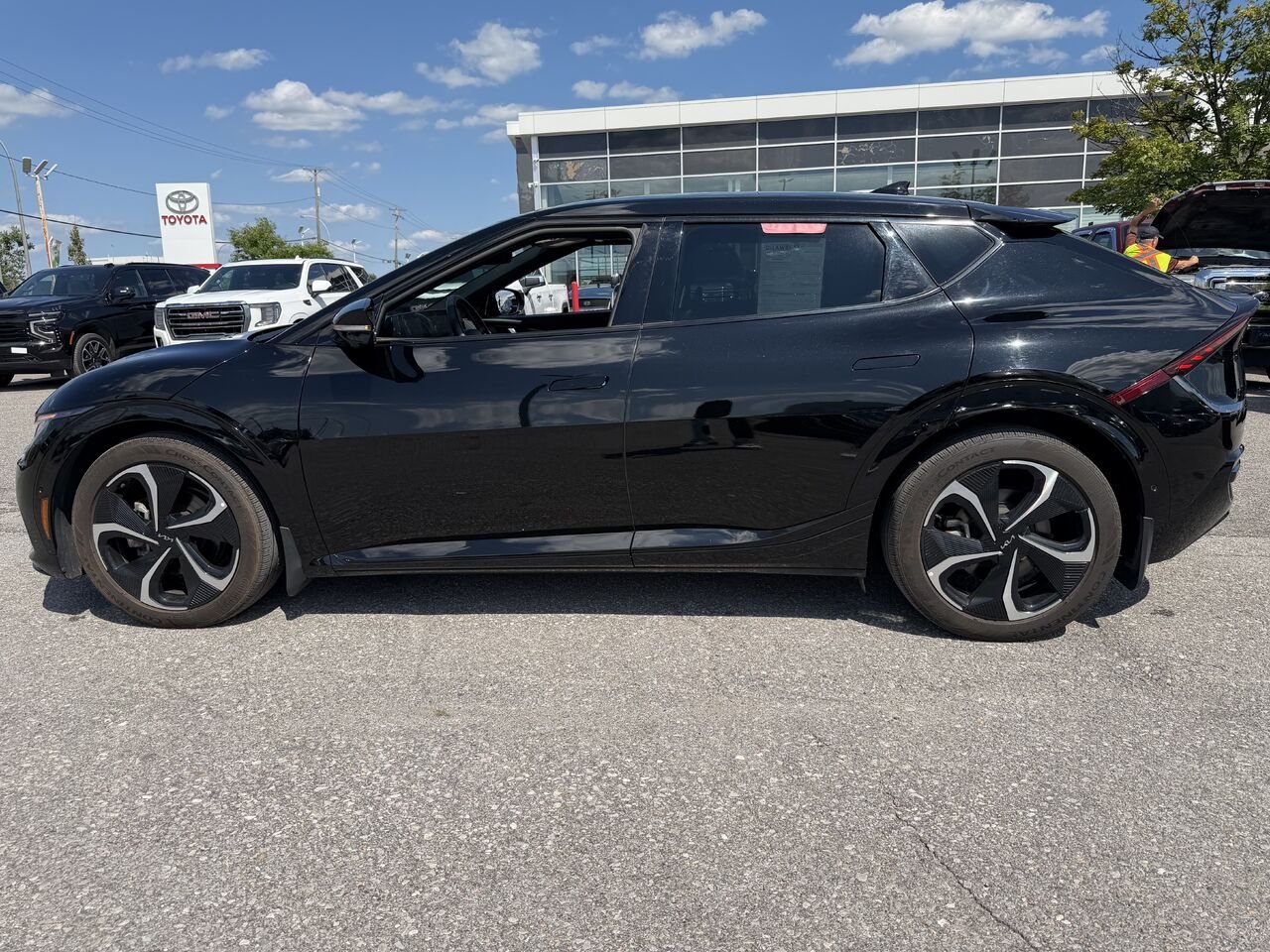 2024 KIA EV6 GT LINE Land TI avec ensemble GT-Line 1 Black Gatineau - photo #14