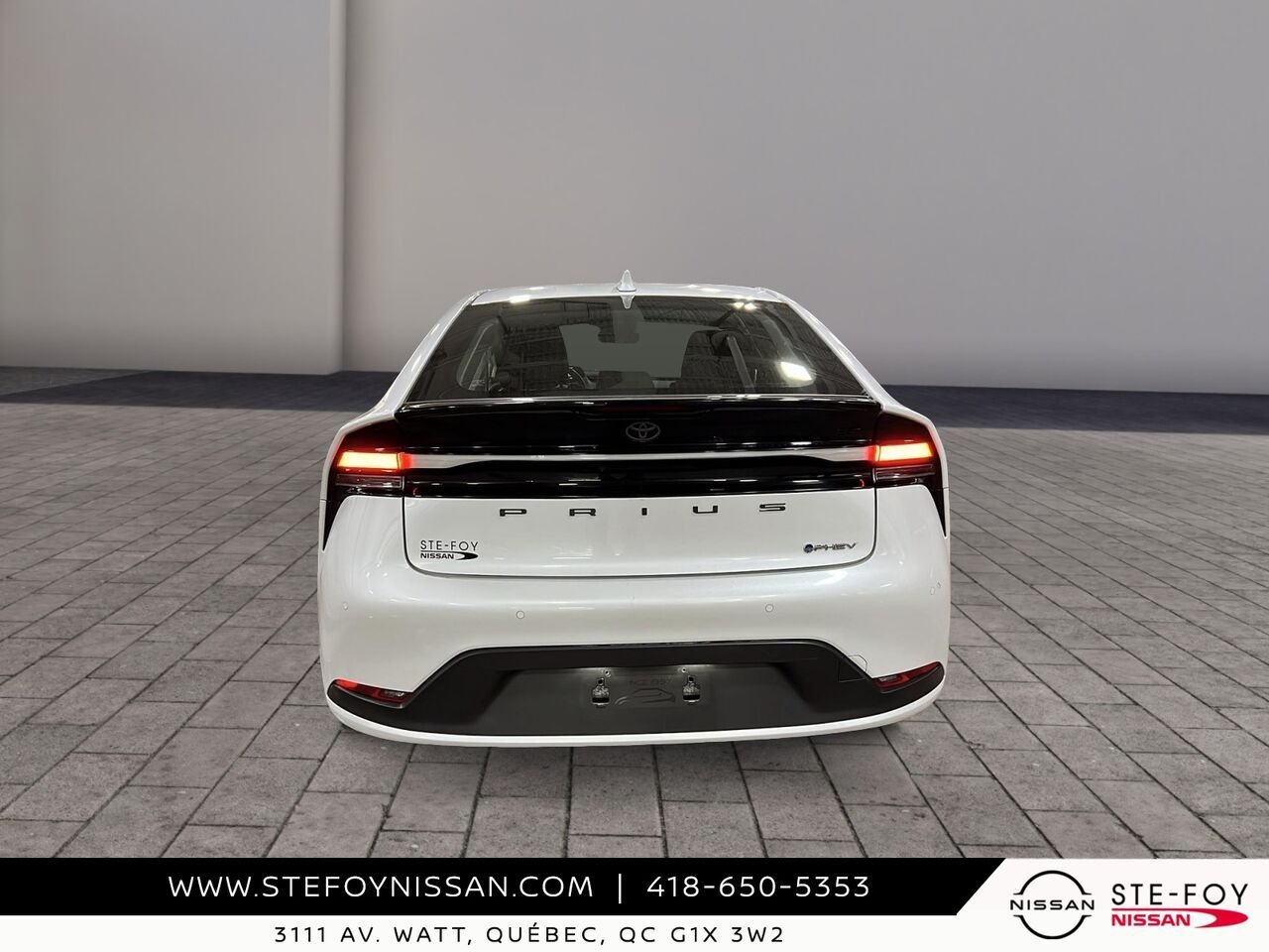 2025 Toyota Prius PLUG-IN hybride SE White Ste-Foy - photo #2