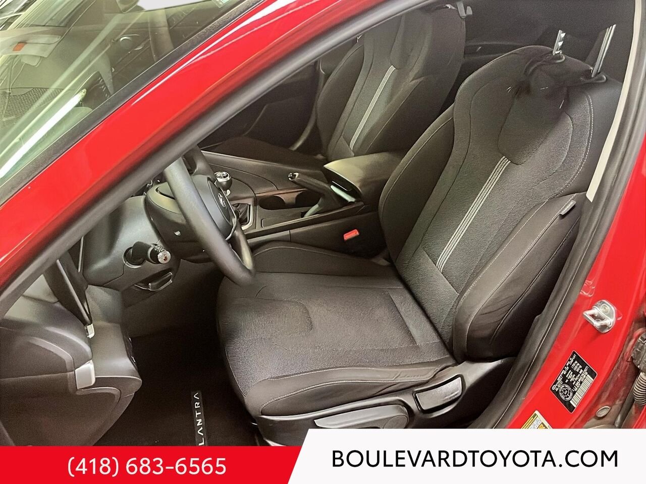 Hyundai Elantra 100374A-18 | ESSENTIAL BM, MANUELLE 2022 Rouge Québec - photo #8