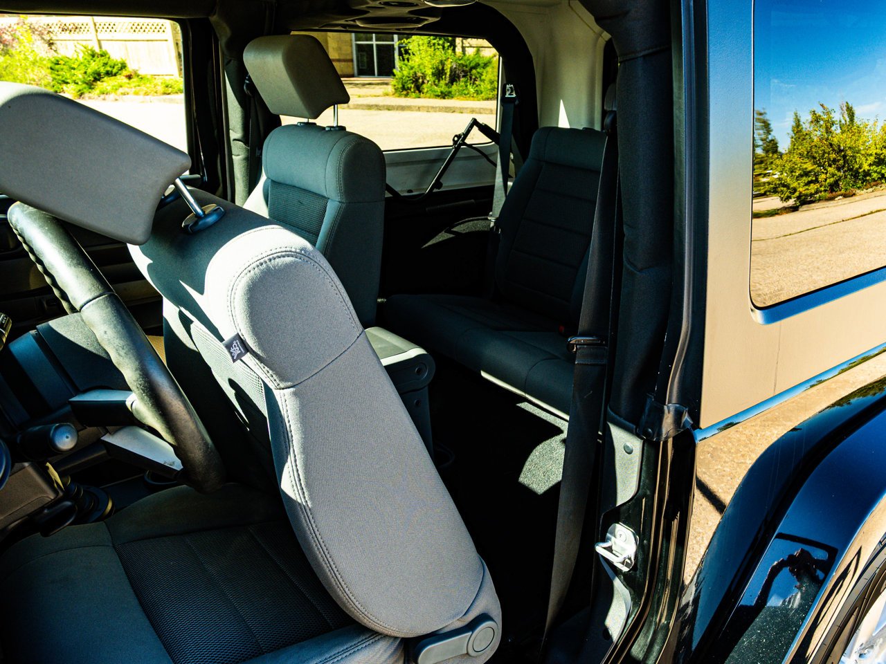 2009 Jeep Wrangler 4WD 2dr Sahara Black Sherwood Park - photo #23
