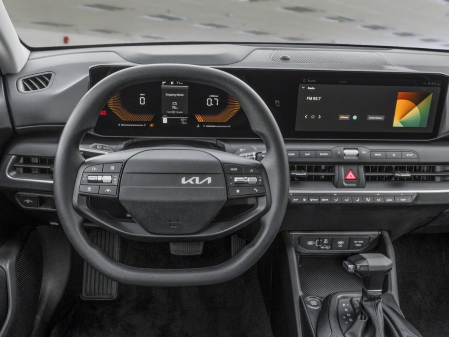Kia K4 LX TA 2026 Gris interstellaire