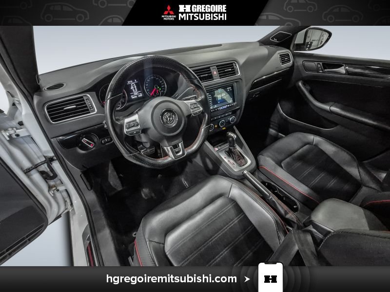 2014 Volkswagen Jetta White Laval - photo #17