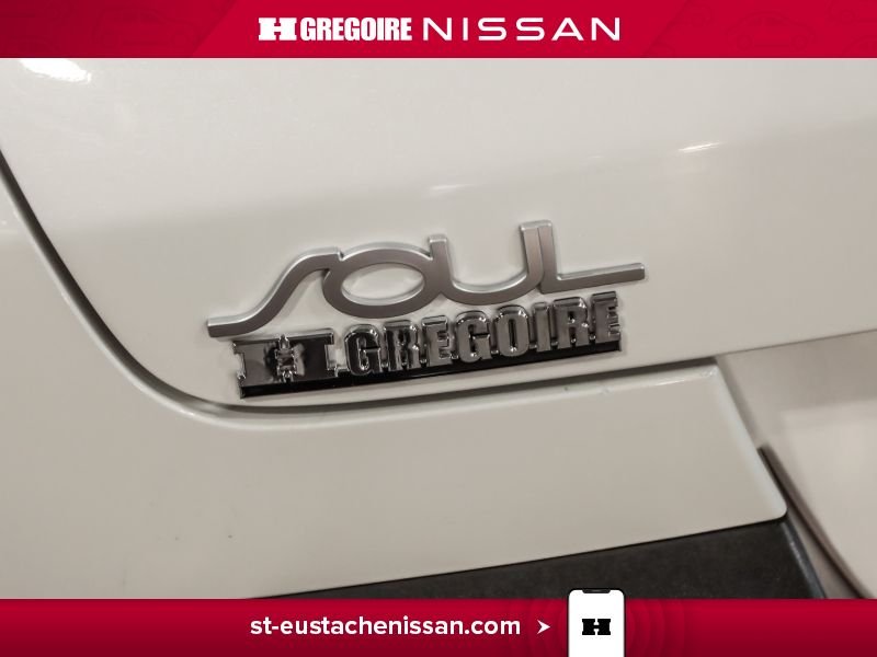 2022 Kia Soul White Saint-Eustache - photo #14