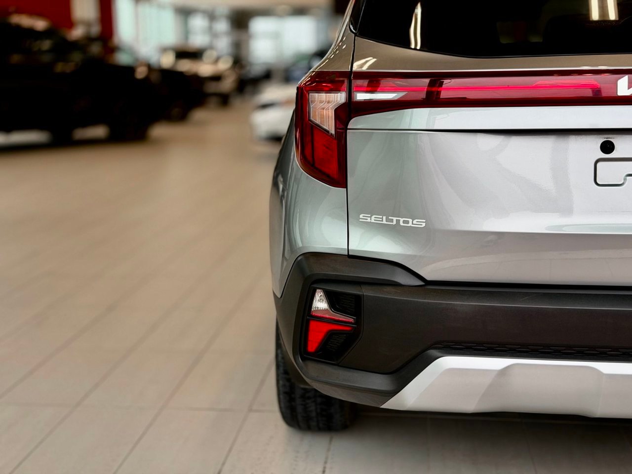 2024 Kia Seltos gray Notre-Dame-des-Prairies - photo #10