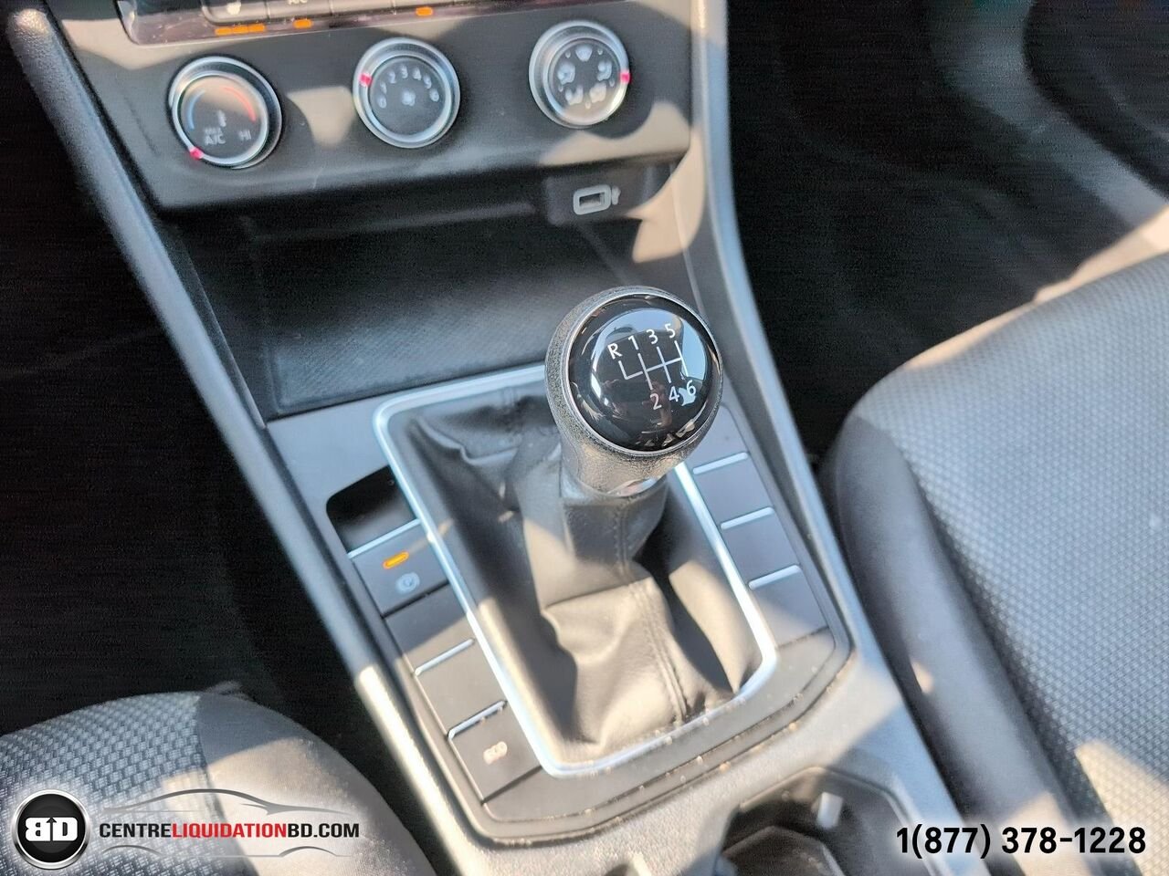 Volkswagen Jetta Comfortline | BD0312 2019 Argent Granby - photo #20