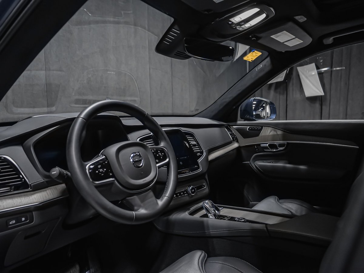 2024 Volvo XC90 Recharge T8 ULTIMATE BRIGHT LOUNGE HARMAN KARDON 7 PLACES Blue Montreal - photo #5