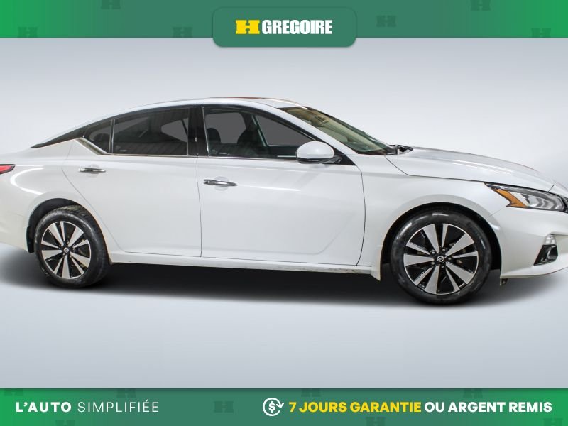 2020 Nissan Altima White Saint-Eustache - photo #10