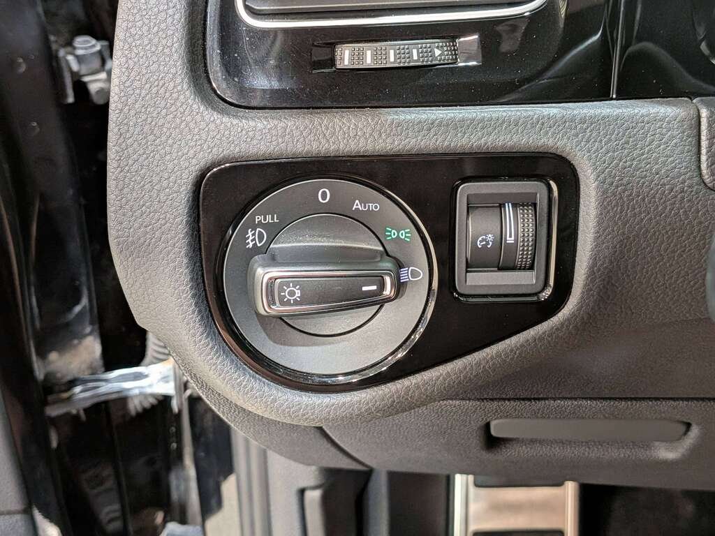 2018 Volkswagen Golf GTI Autobahn 5-door DSG Black Val-David - photo #28
