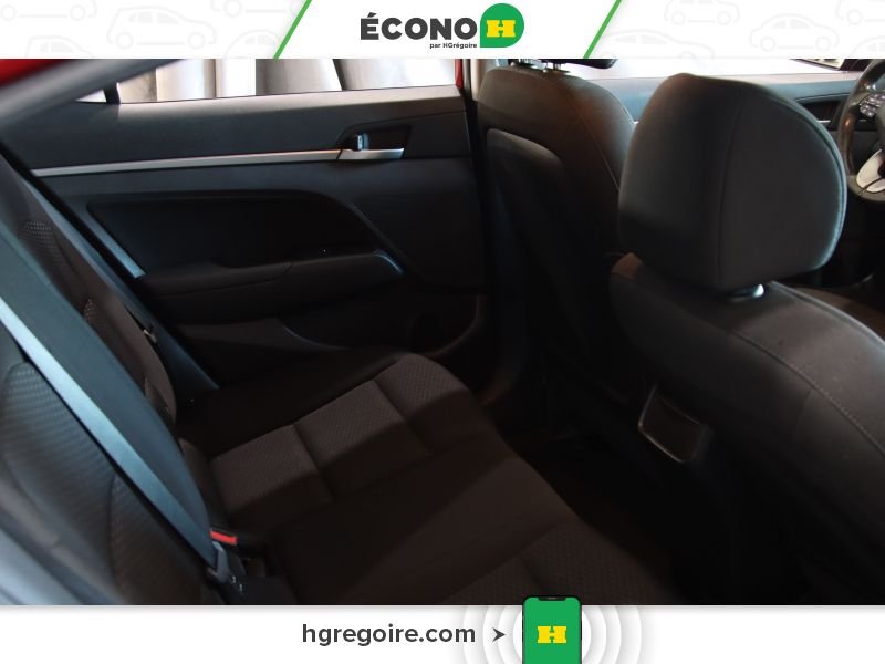 2019 Hyundai Elantra Red Saint-Eustache - photo #22