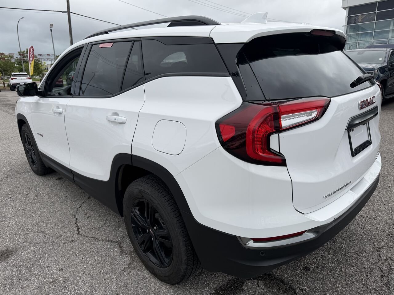 GMC TERRAIN AT4 AT4 4 portes TI 2024 Blanc Gatineau - photo #17