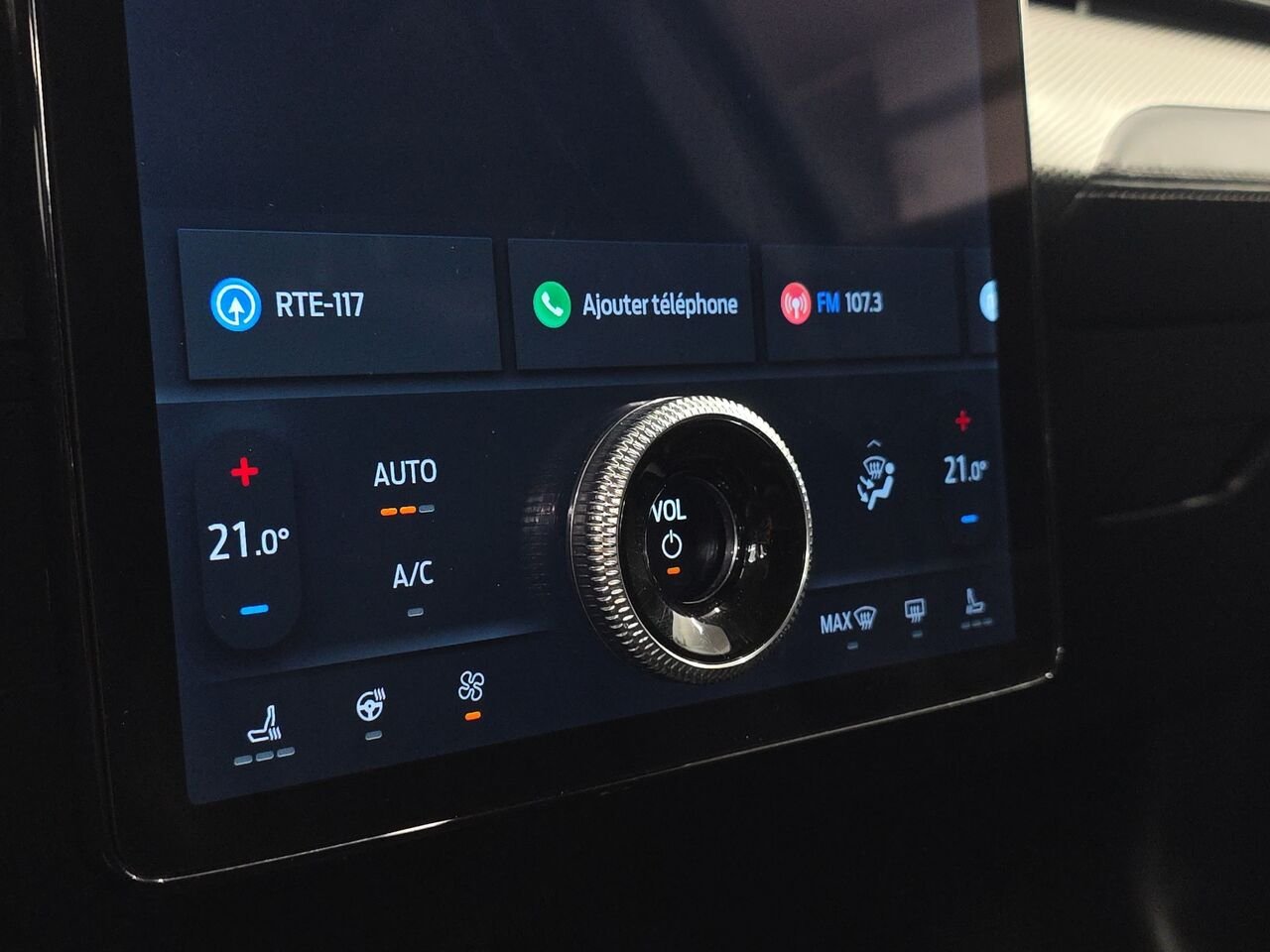 Ford Mustang Mach-E Sélect TI, Traction intégrale, écran tactile SYNC 4 de 15,5 pouces, Apple CarPlay et Android Auto 2023 Blanc Val-David - photo #19