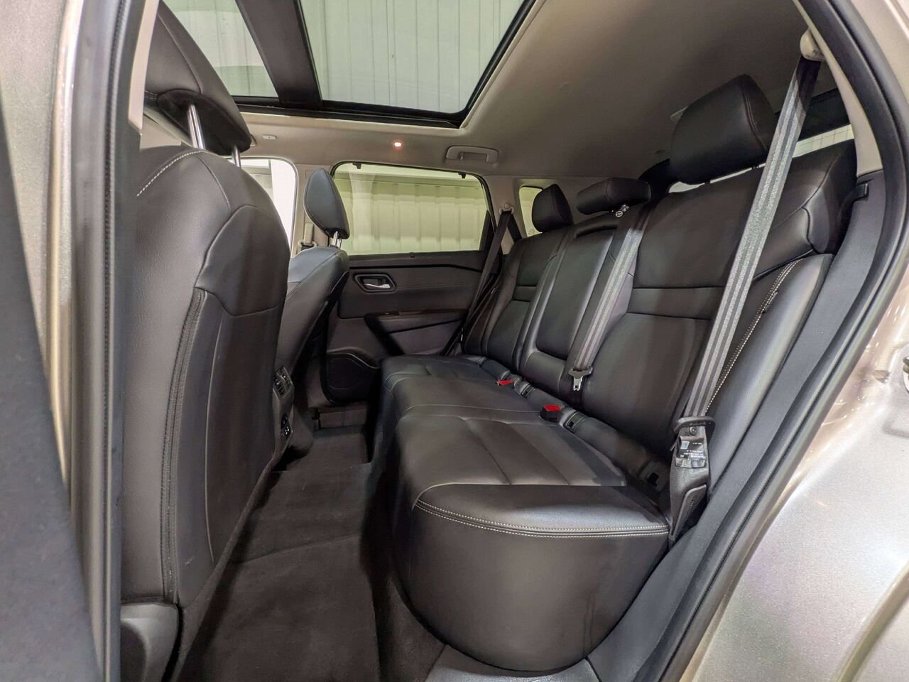 2024 Nissan Rogue AWD SL Silver Val-David - photo #11