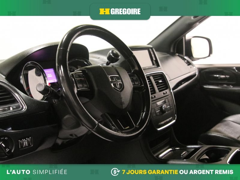 2020 Dodge GR Caravan Blue Laval - photo #11