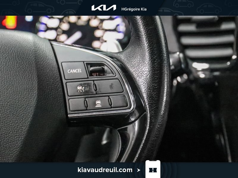 2016 Mitsubishi Outlander Black Laval - photo #17
