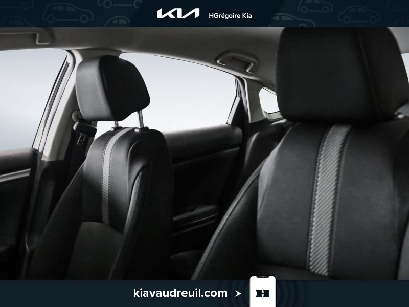 2016 Honda Civic Black Saint-Eustache - photo #8