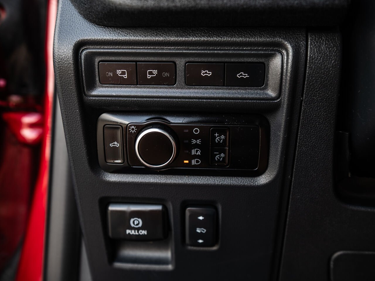 2024 Ford F-150 Lightning Red Sainte-Julienne - photo #18