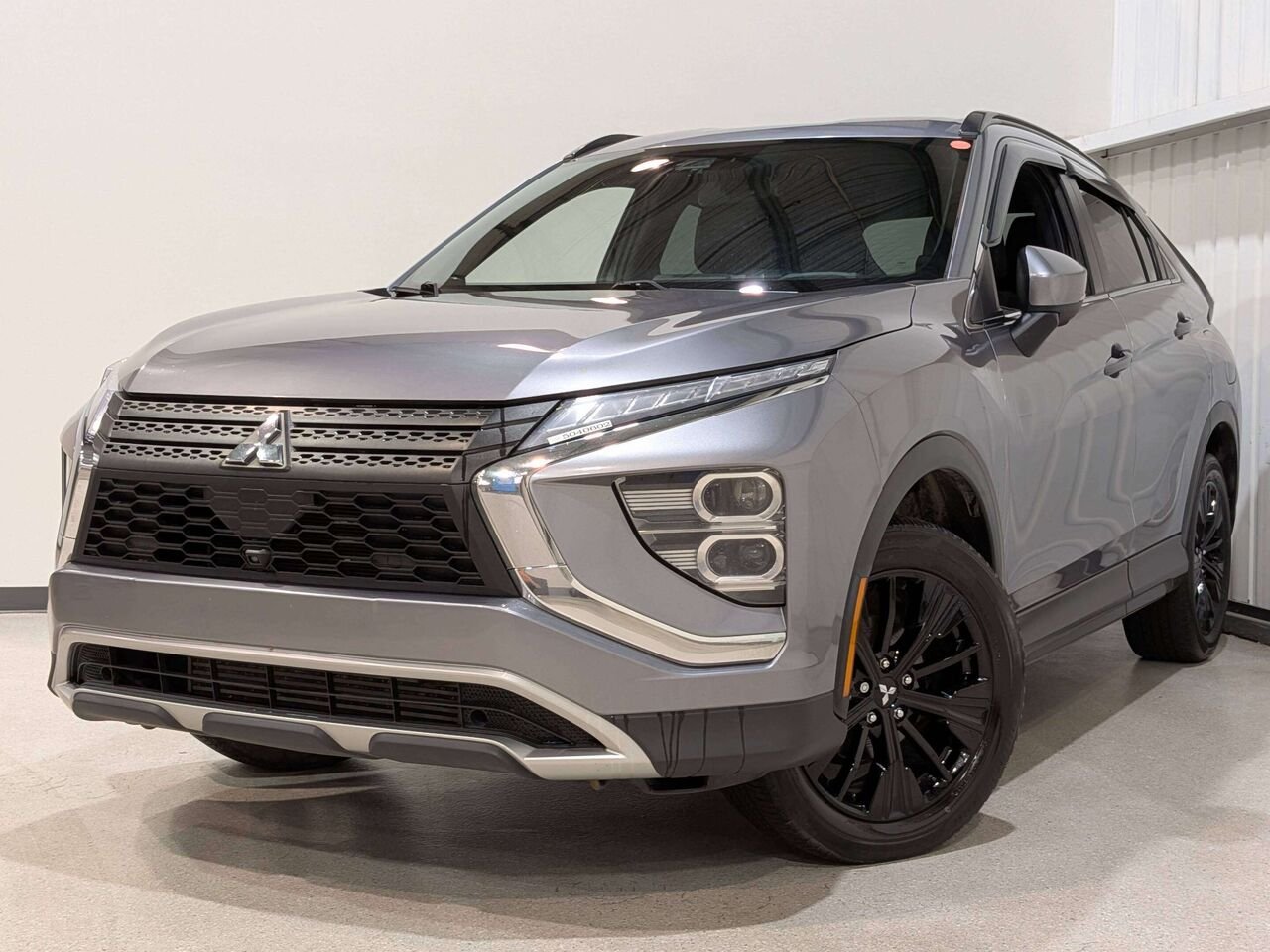 2022 Mitsubishi Eclipse Cross SEL S-AWC *Ltd Avail* Grey Mirabel - photo #0
