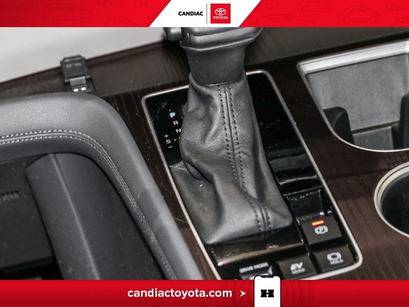 2024 Toyota Sienna Black Blainville - photo #28