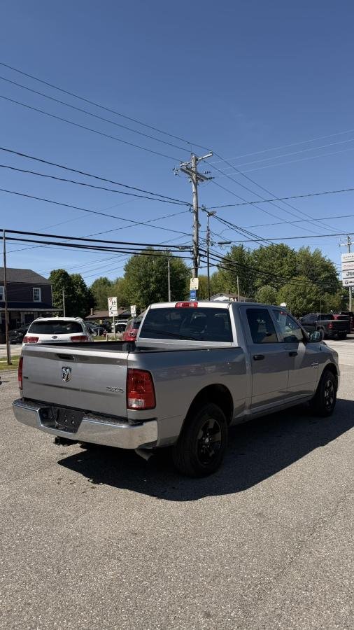 2023 RAM 1500 Classic Grey Nantes - photo #5