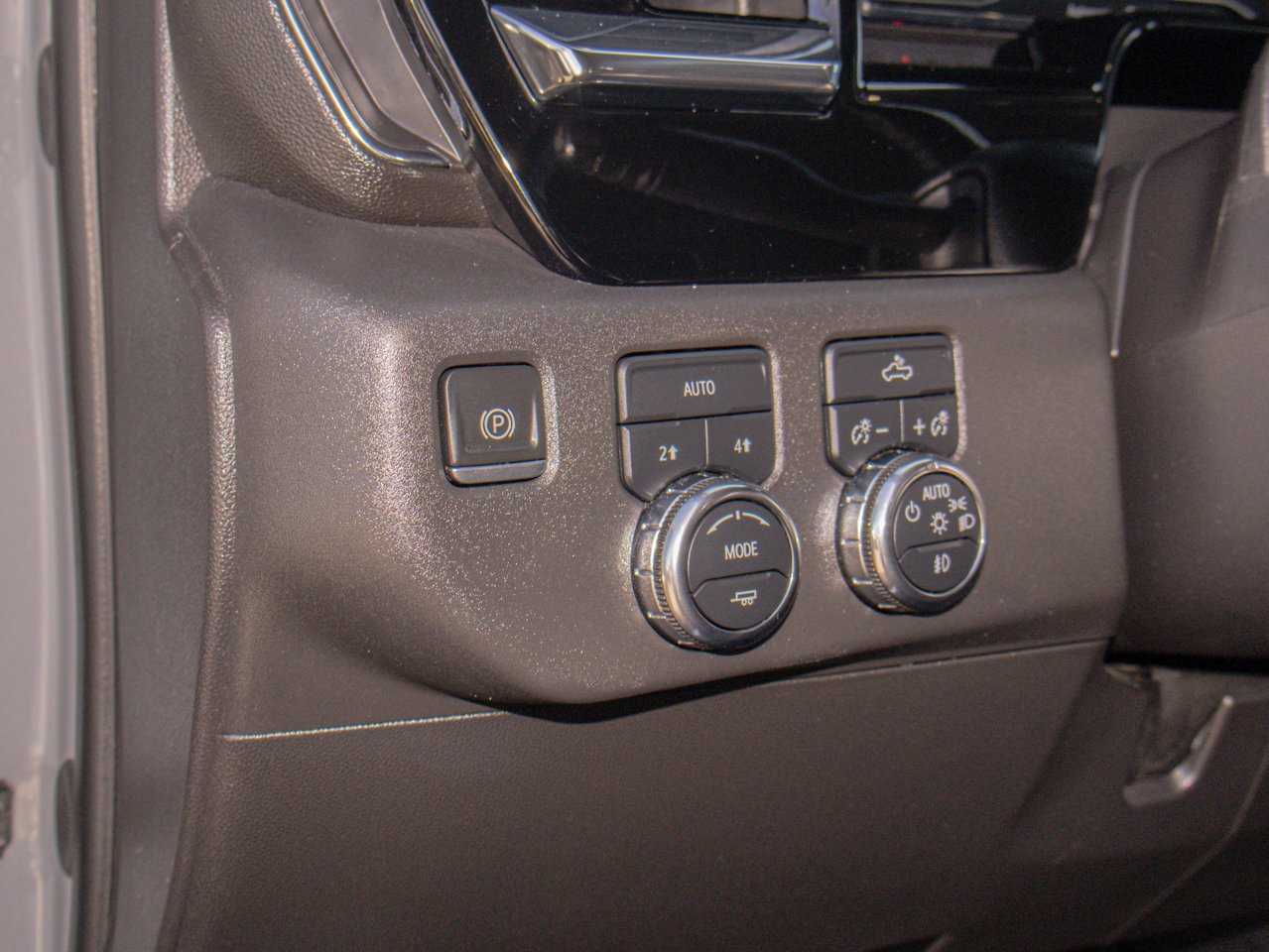 2024 GMC Sierra 1500 4WD Crew Cab 147 Elevation Grey Sherwood Park - photo #22