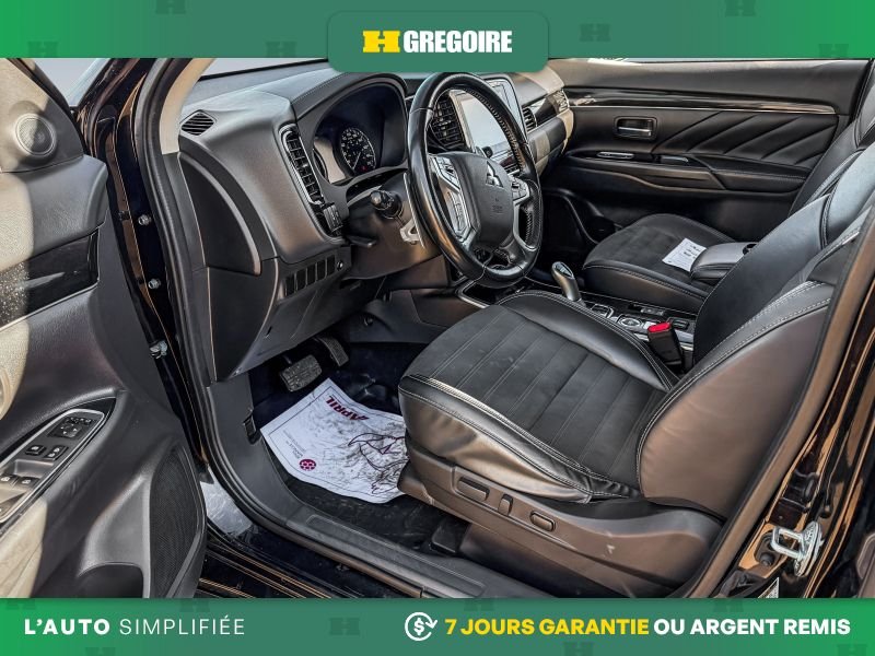 2020 Mitsubishi Outlander Plug-In Hybrid Black Saint-Eustache - photo #11